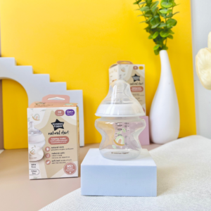 Bình Sữa PP Ty Siêu Mềm Tự Nhiên Tommee Tippee Natural Start 150ml, Núm Ty Của Bình 0-3 Tháng – Hoạ Tiết chính hãng tại Chip Chip Luxury Nha Trang