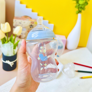 Bình Sữa PP Ty Siêu Mềm Tự Nhiên Tommee Tippee Natural Start 260ml, Núm Ty Của Bình 3-6 Tháng, Xanh Dương (Bình Đôi) chính hãng tại Chip Chip Luxury Nha Trang